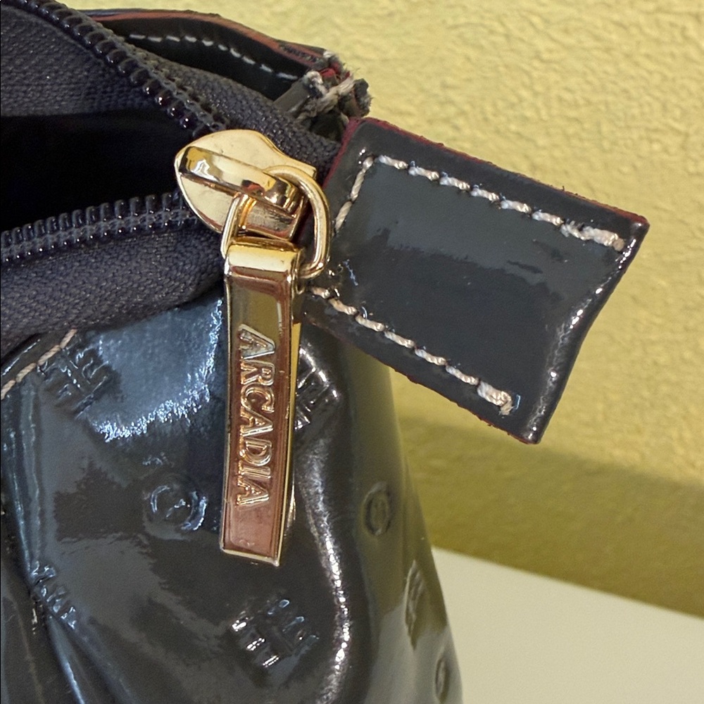 Arcadia Satchel Preowned - Picture 10 of 12